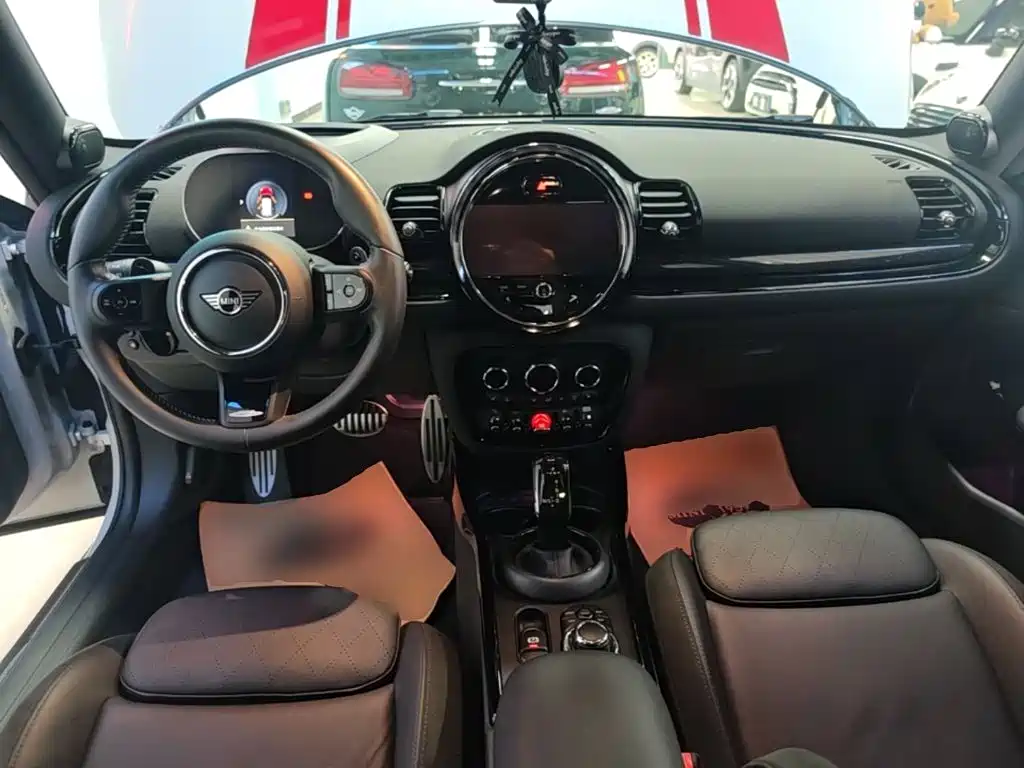 MINI Mini JCW Clubman — миниатюра 10
