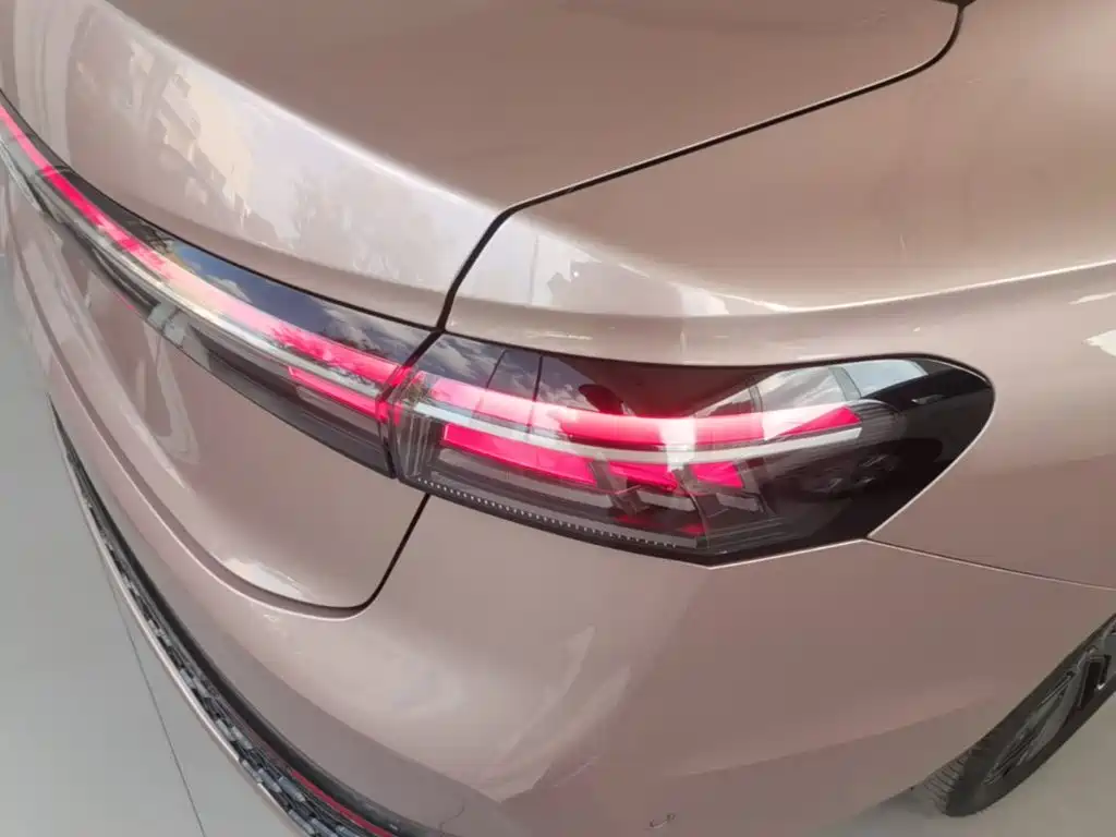 Volkswagen Passat 2025 Pro 380TSI