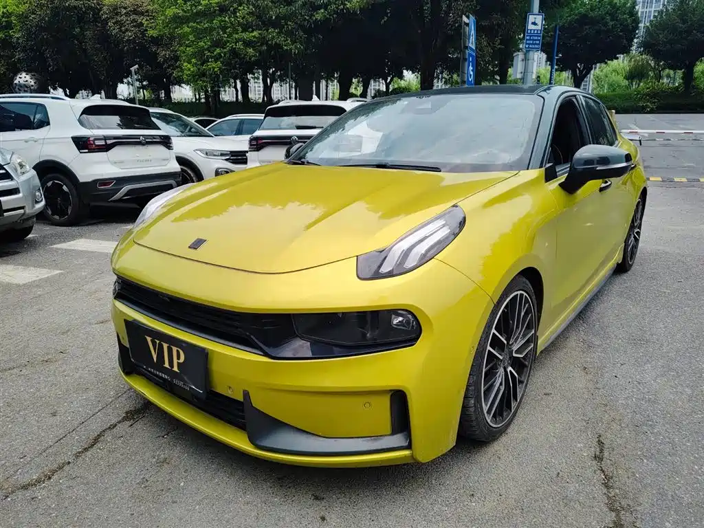 Купить Lynk & Co 03