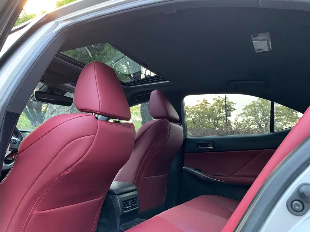 Lexus IS — миниатюра 8