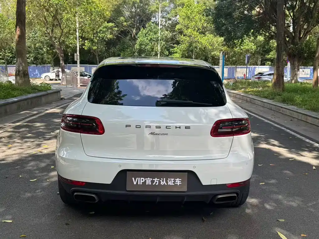 Porsche Macan — миниатюра 7