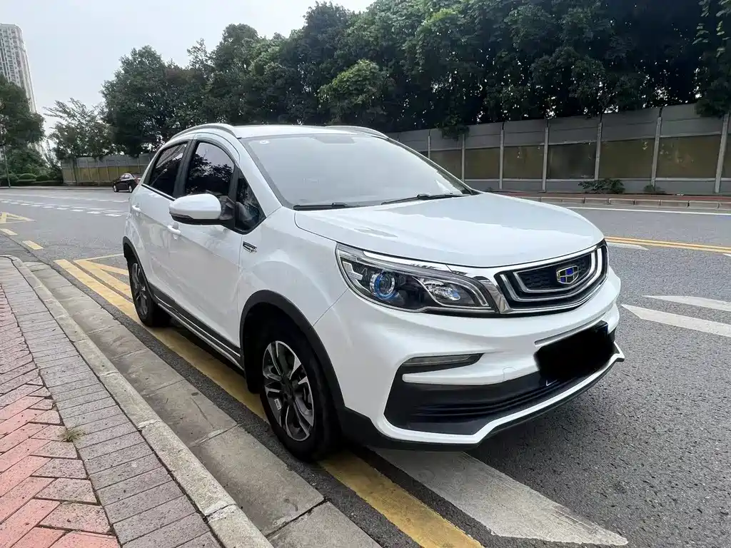 Geely Vision X3 — миниатюра 3