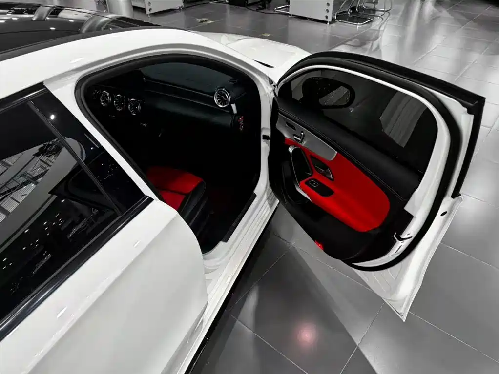 Mercedes-Benz A-Class AMG — миниатюра 22