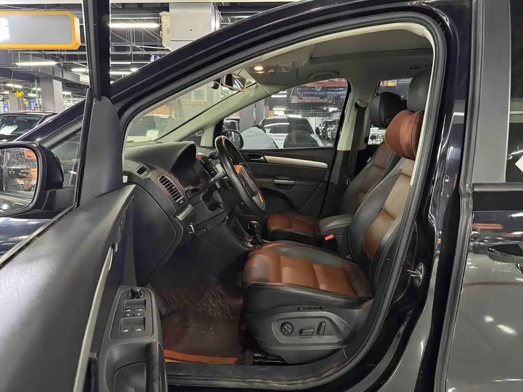 SEAT Alhambra — миниатюра 7