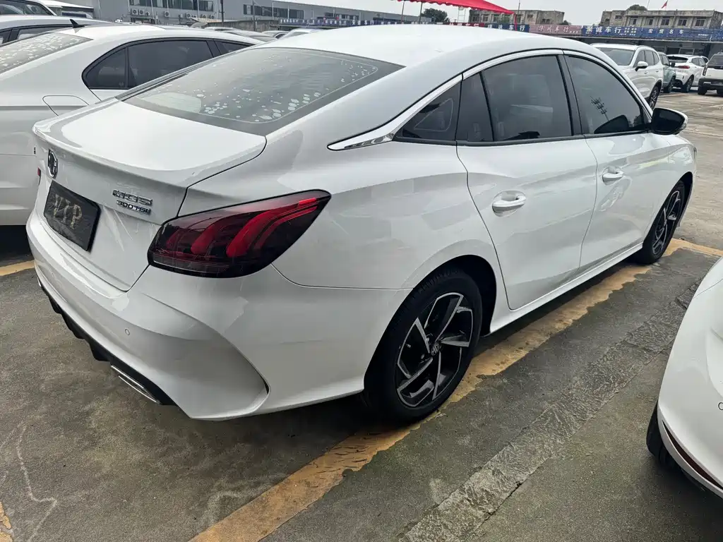 MG MG5 — миниатюра 13