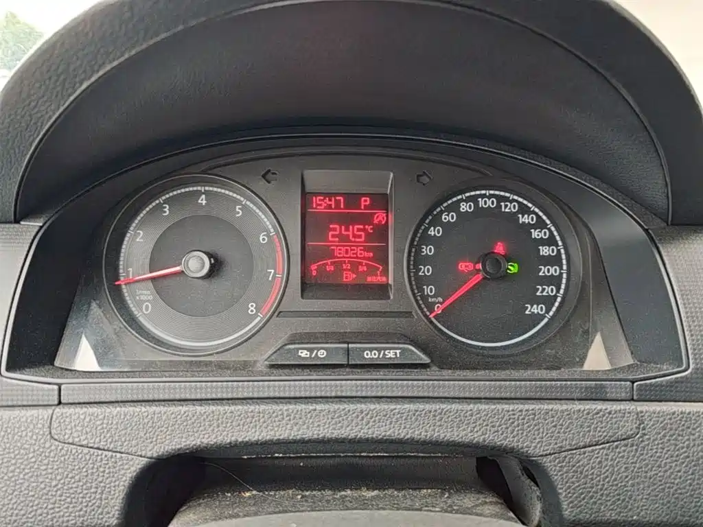 Volkswagen Santana — миниатюра 12