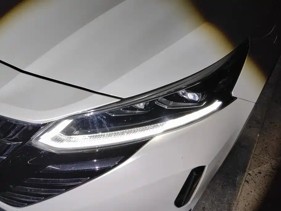 Nissan Teana — миниатюра 5