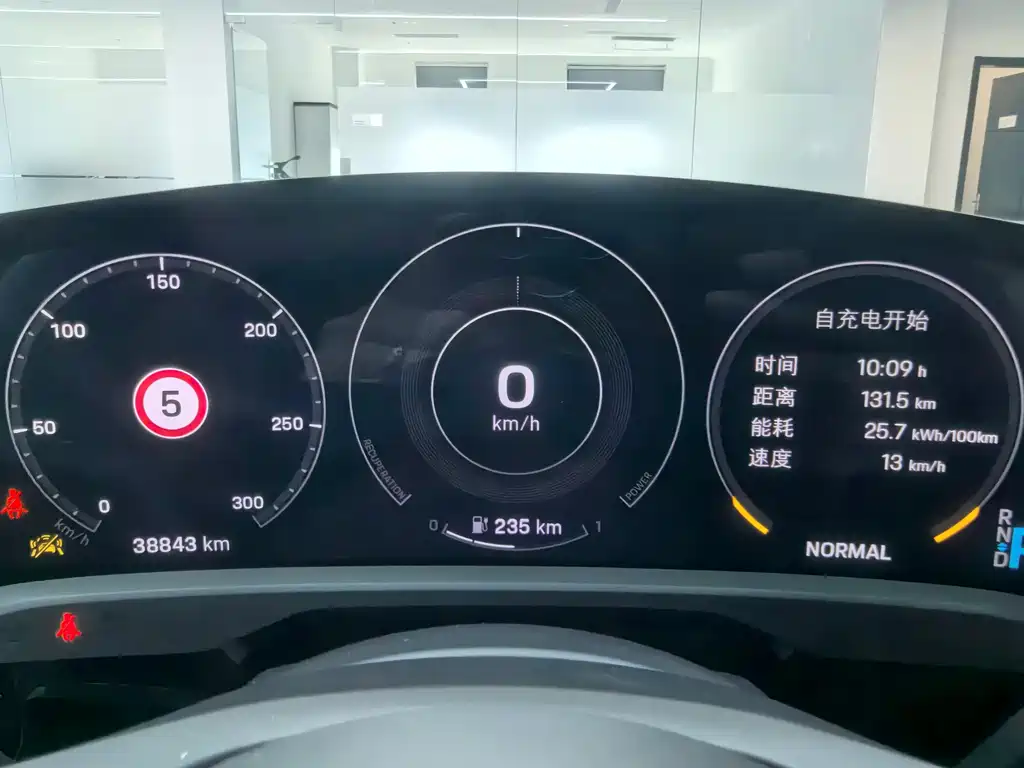 Porsche Taycan — миниатюра 9