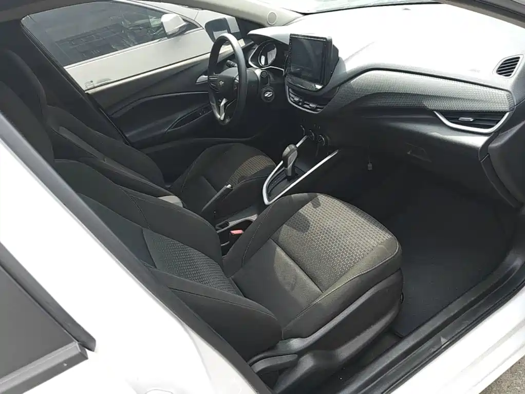 Chevrolet Cavalier — миниатюра 25