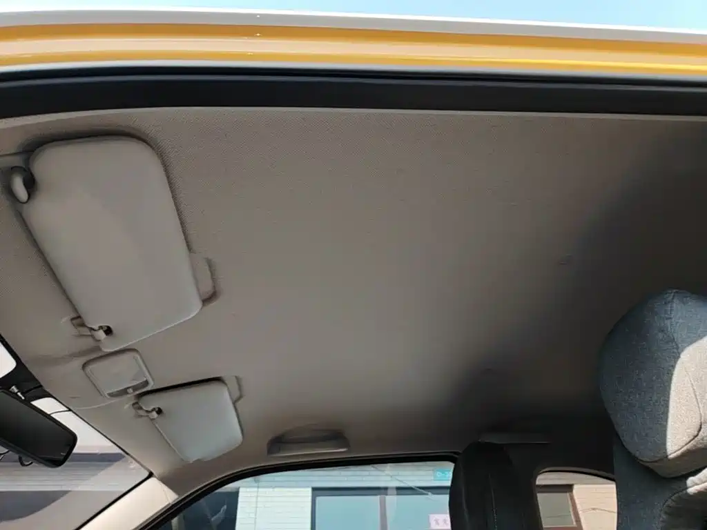 Wuling MINIEV — миниатюра 18