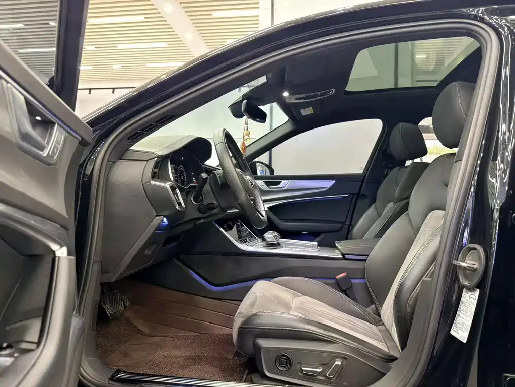 Audi A6L — миниатюра 6