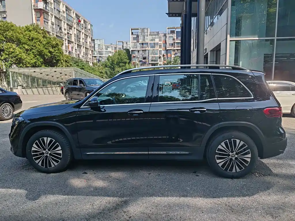 Mercedes-Benz EQB — миниатюра 7