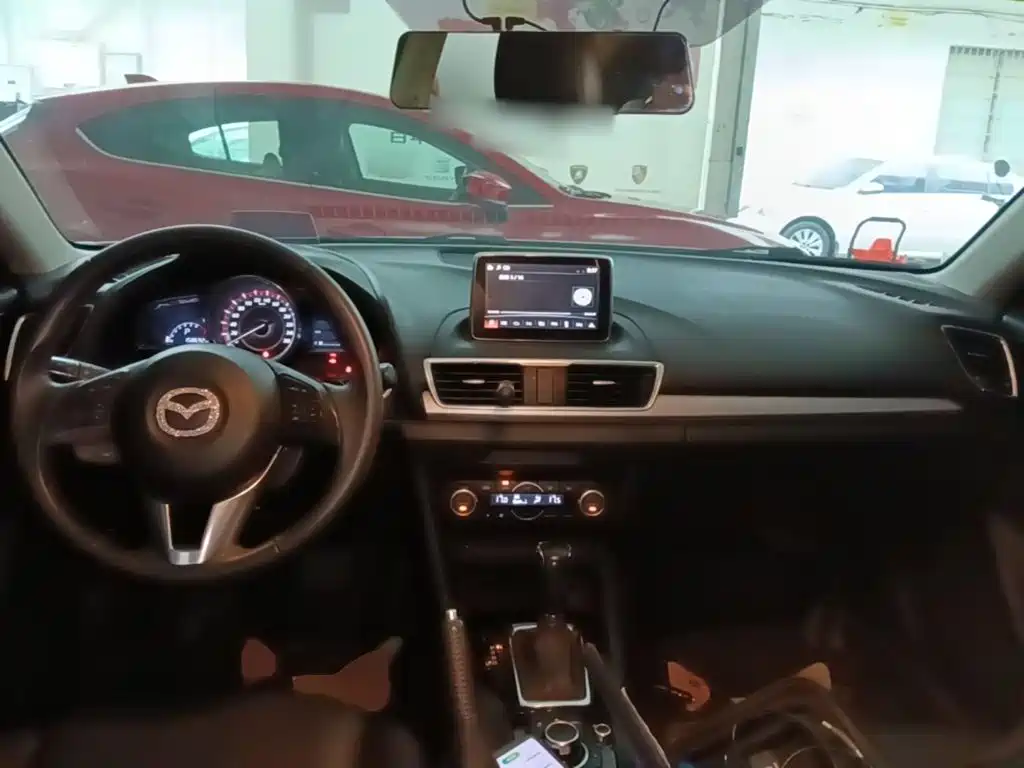Mazda 3 Axela — миниатюра 10