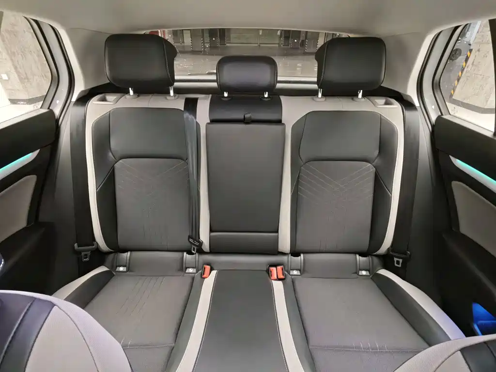 Volkswagen Golf — миниатюра 15