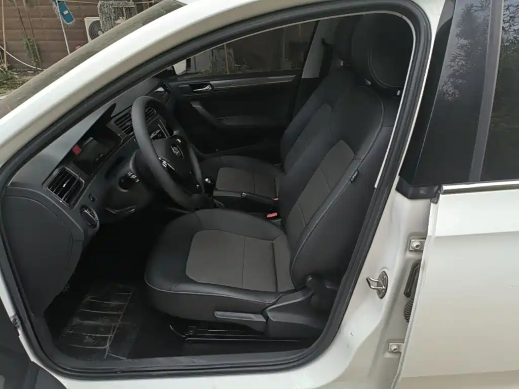 Volkswagen Santana — миниатюра 15