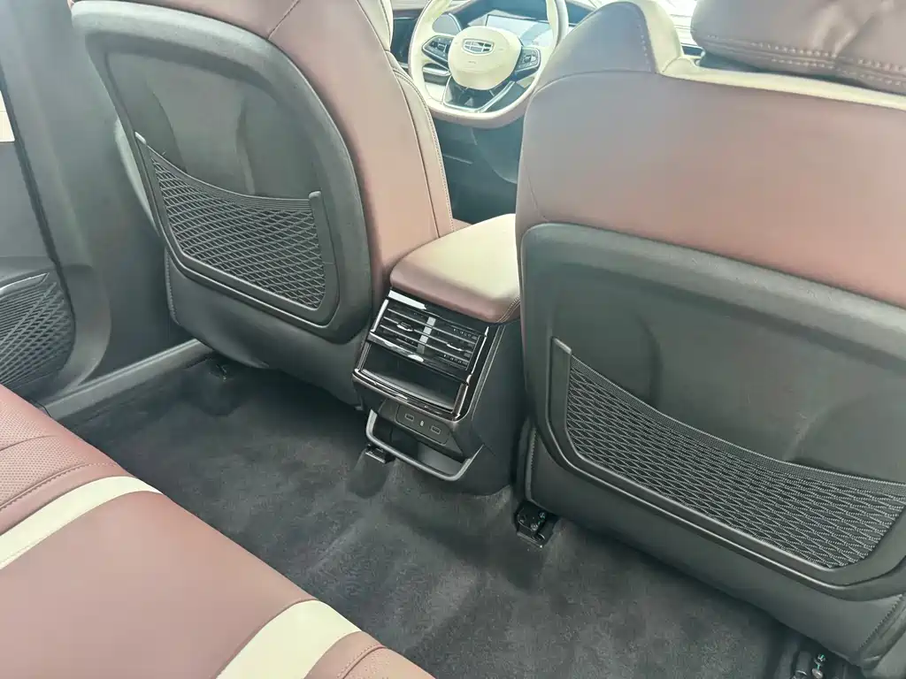 Geely Xingyue L — миниатюра 13