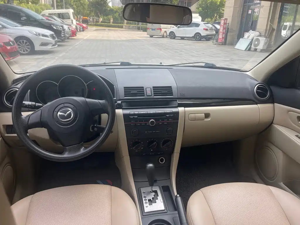 Mazda 3 — миниатюра 8