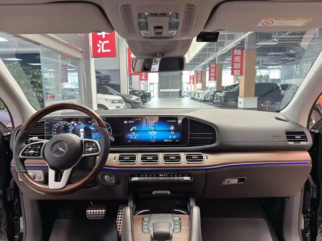 Mercedes-Benz GLS — миниатюра 4