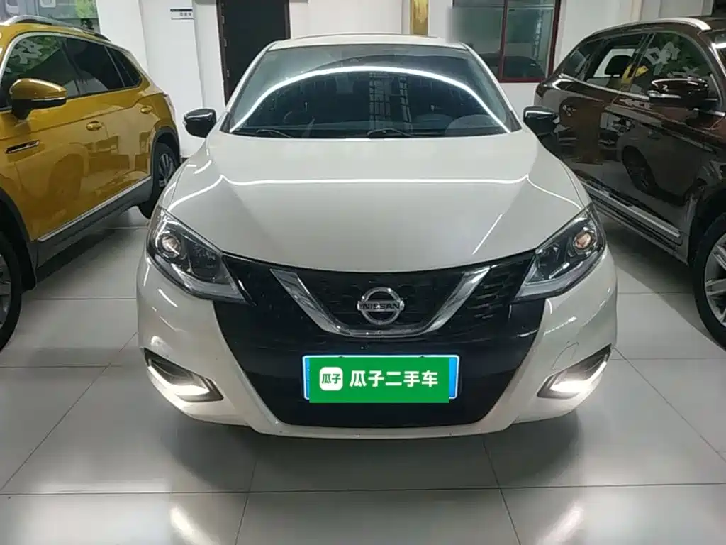 Nissan Tiida — миниатюра 3