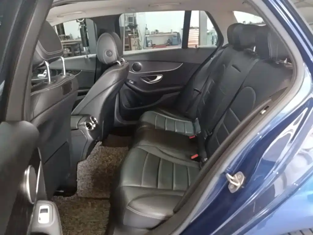 Mercedes-Benz C-Class (Import) — миниатюра 17