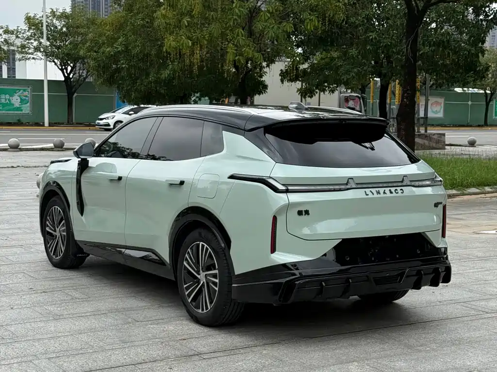 Lynk & Co 08 EM-P — миниатюра 6