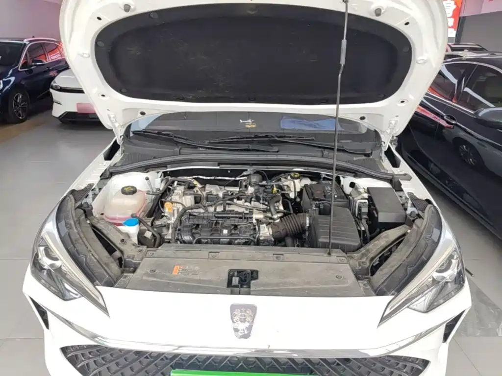 Roewe i5 — миниатюра 20