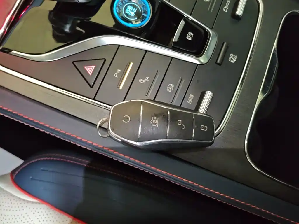 BYD Yuan Plus — миниатюра 9