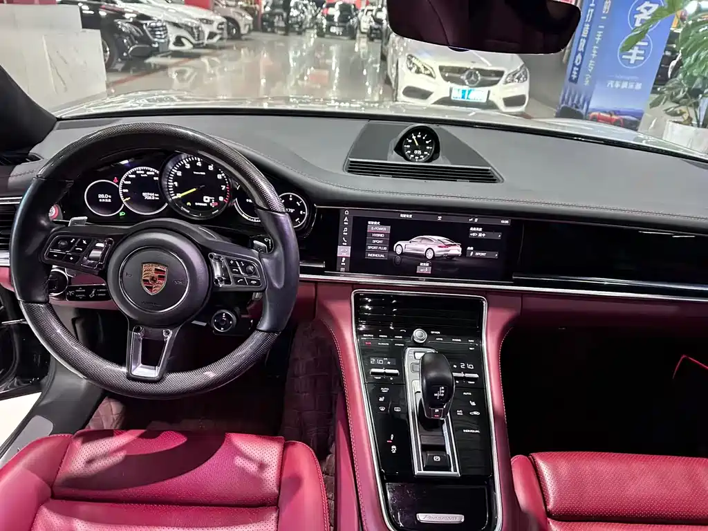 PORSCHE PANAMERA NEW ENERGY