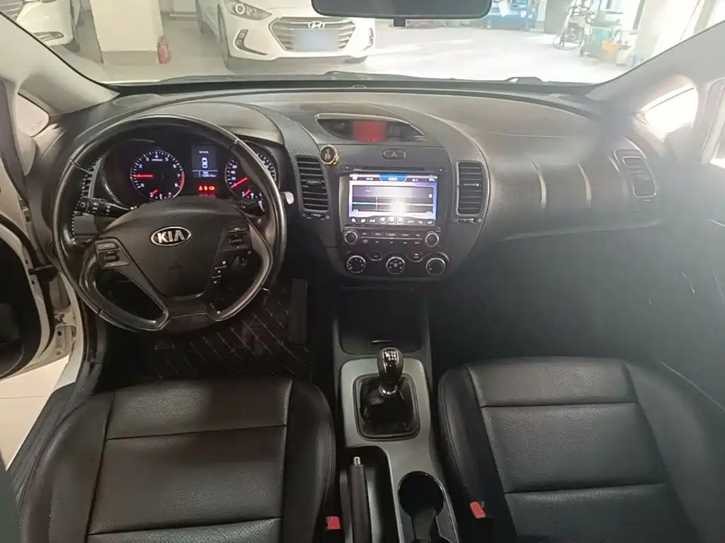 Kia K3 — миниатюра 10