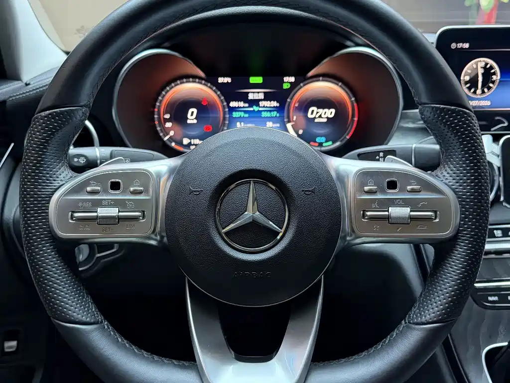Mercedes-Benz C-Class — миниатюра 6