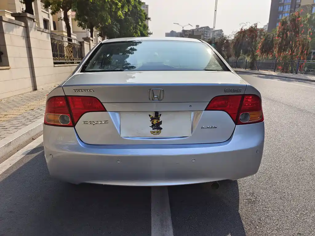 Honda Civic — миниатюра 6