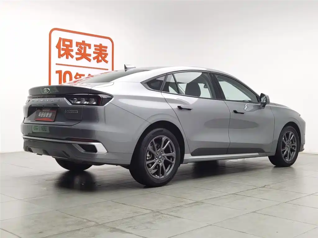 Ford Mondeo 2025 2.0T EcoBoost Luxury