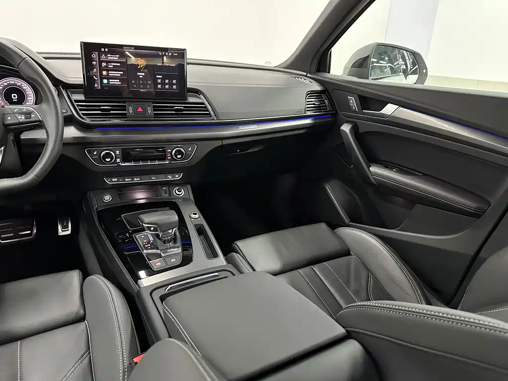 Audi Q5L — миниатюра 8