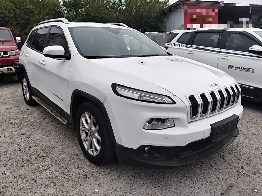 Jeep Cherokee — миниатюра 4