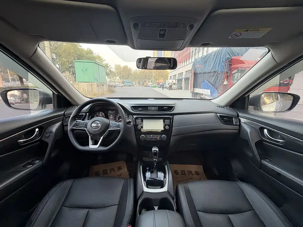 Nissan X-Trail — миниатюра 9