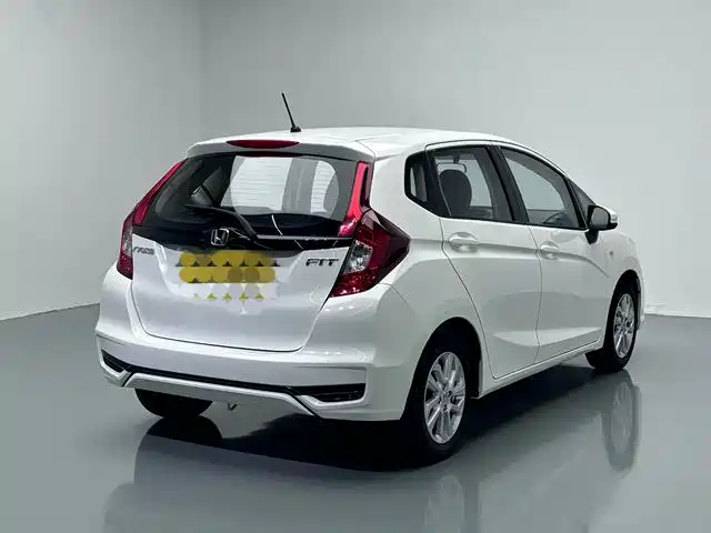 Honda Fit — миниатюра 15