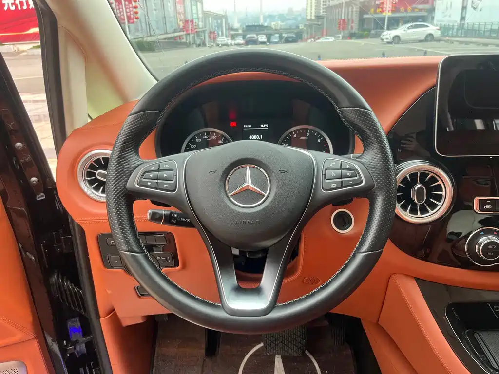 Mercedes-Benz Vito — миниатюра 11