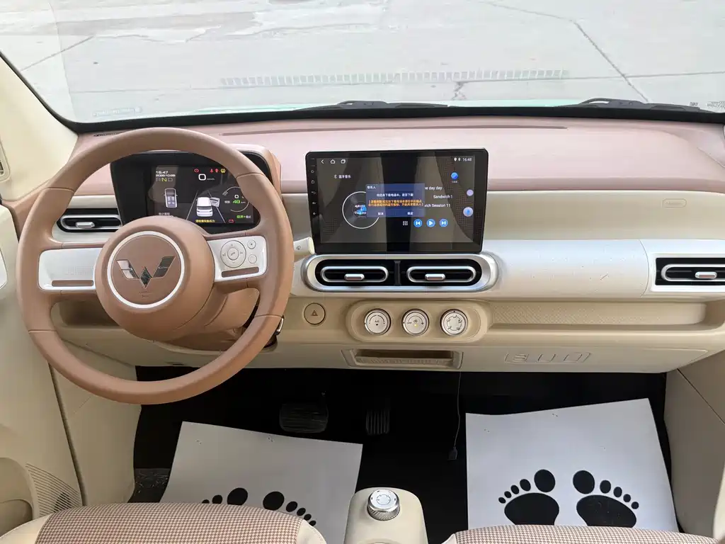 Wuling MINIEV — миниатюра 6