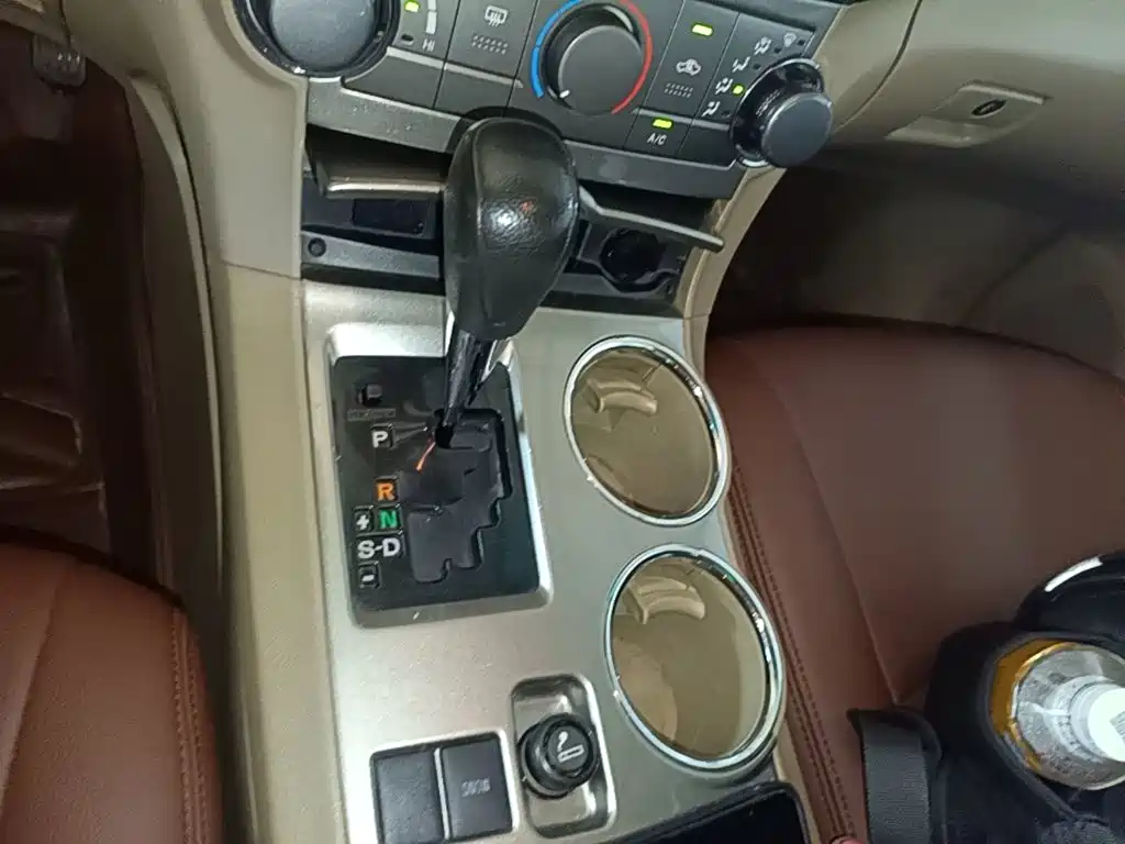 Toyota Highlander — миниатюра 14