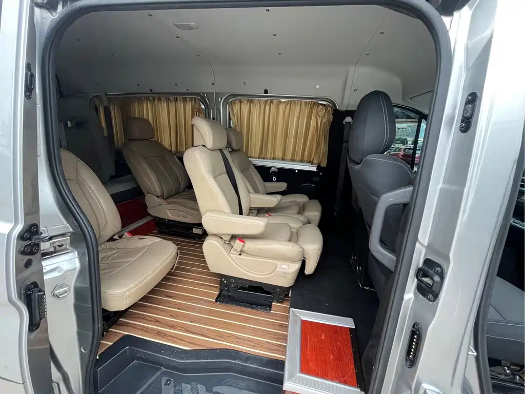 Foton Туяно Гранд V — миниатюра 10