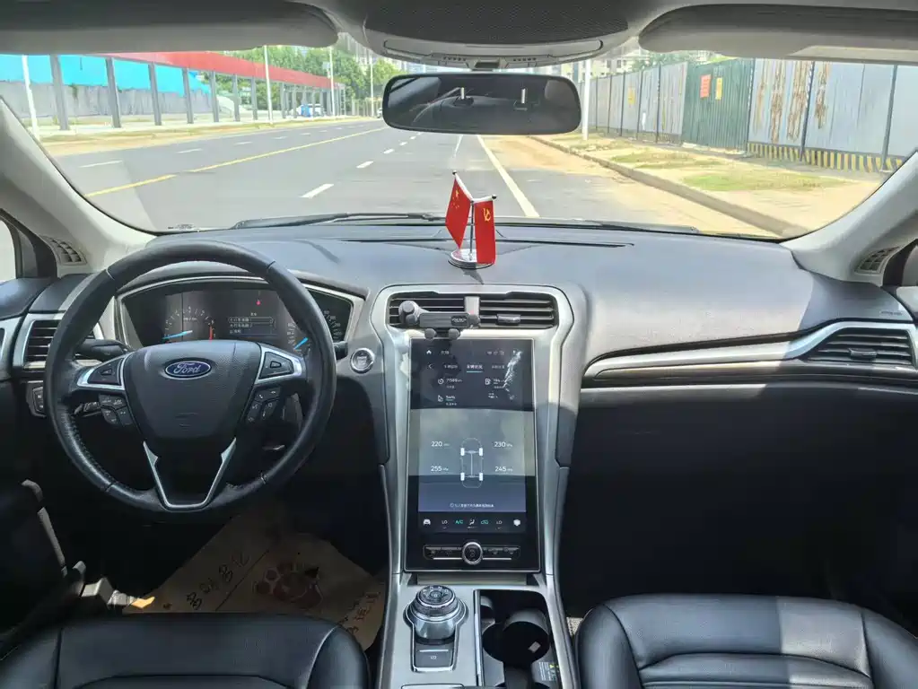 Ford Mondeo — миниатюра 4