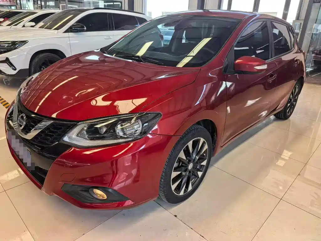 Купить Nissan Tiida