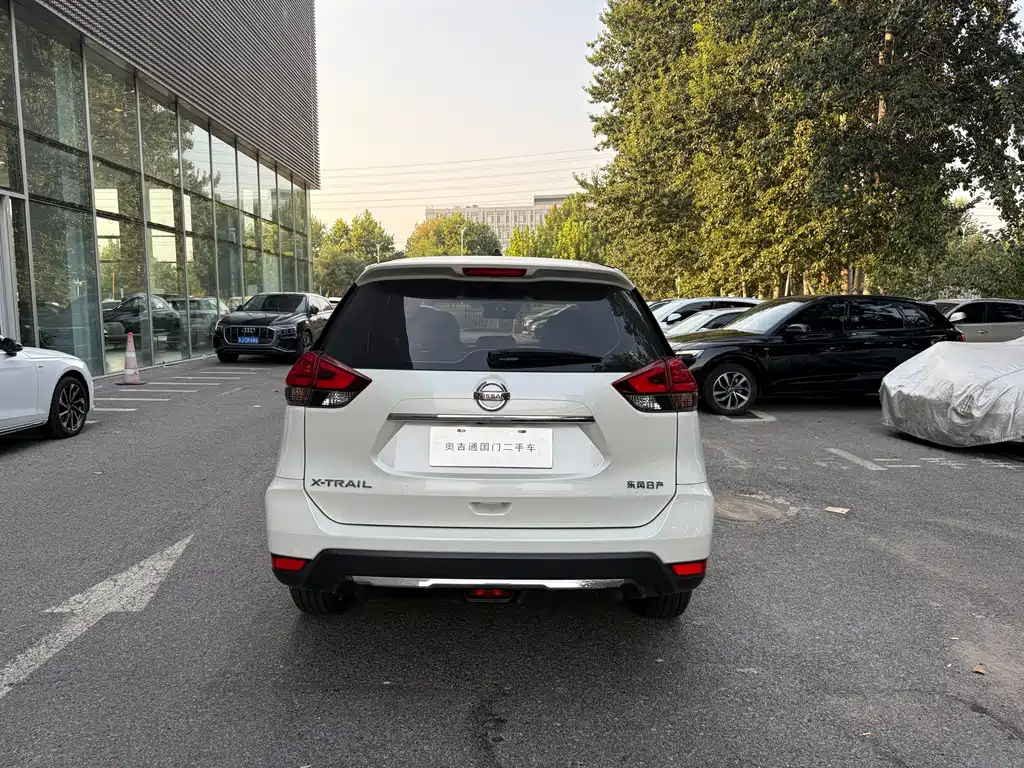 Nissan X-Trail — миниатюра 13