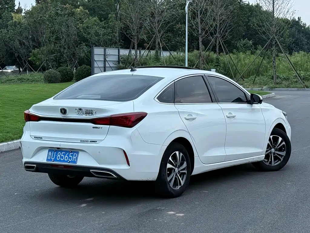 Changan Eado — миниатюра 3