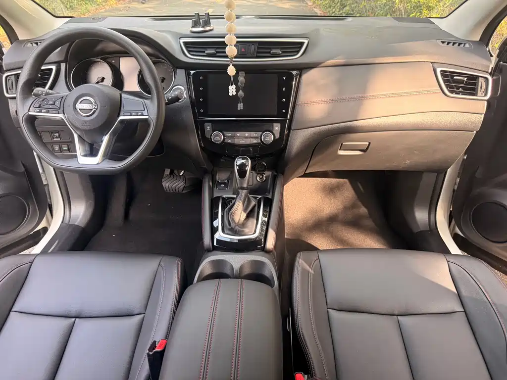 Nissan Qashqai — миниатюра 14