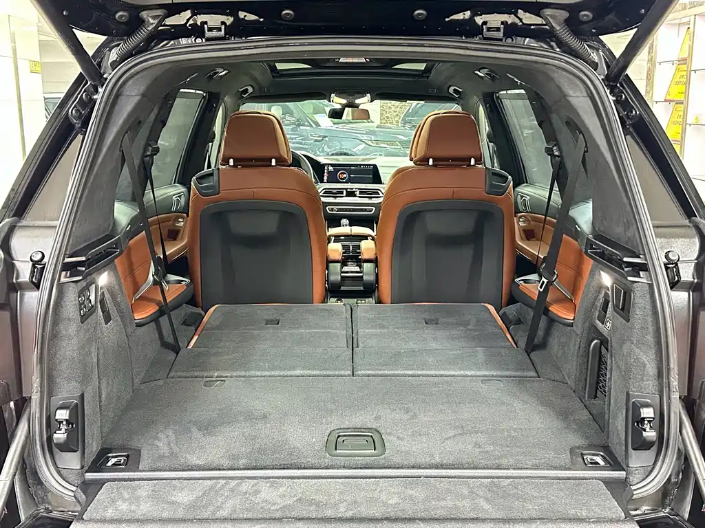 BMW X7 — миниатюра 27