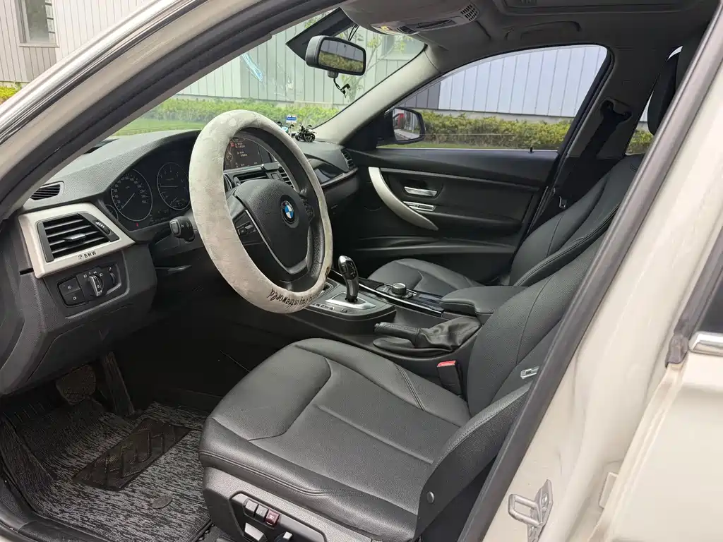 BMW 3 Series — миниатюра 9