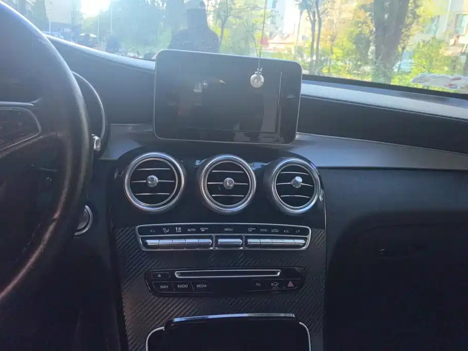 Mercedes-Benz GLC — миниатюра 13