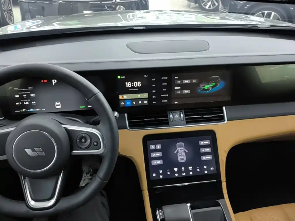 Li Auto Li ONE — миниатюра 10