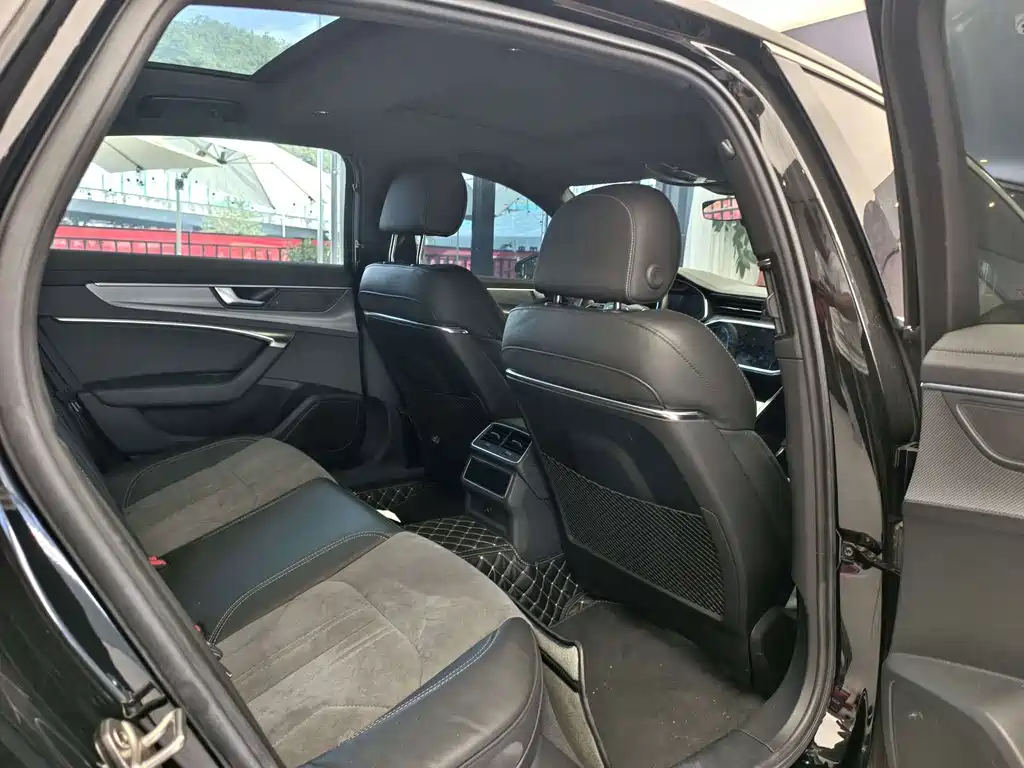 Audi A6L New Energy — миниатюра 19